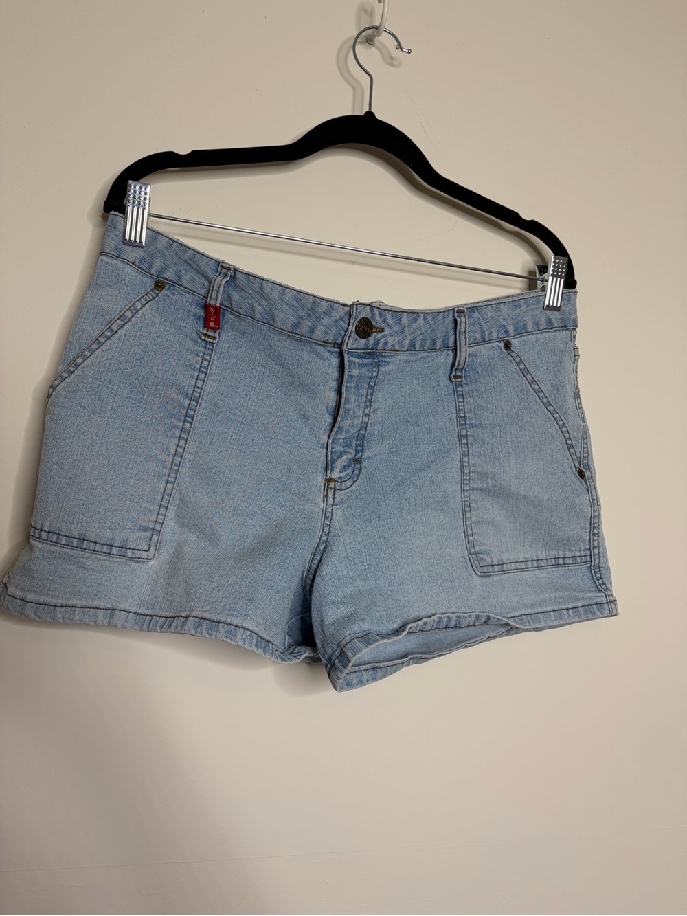 Y2K vintage Light Blue Denim Women's Shorts MUDD hot shorts, low waisted size 17
